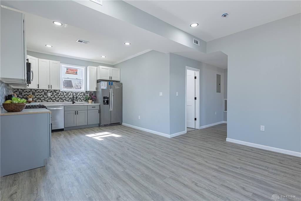 20 5 Oaks Avenue Property Photo 5