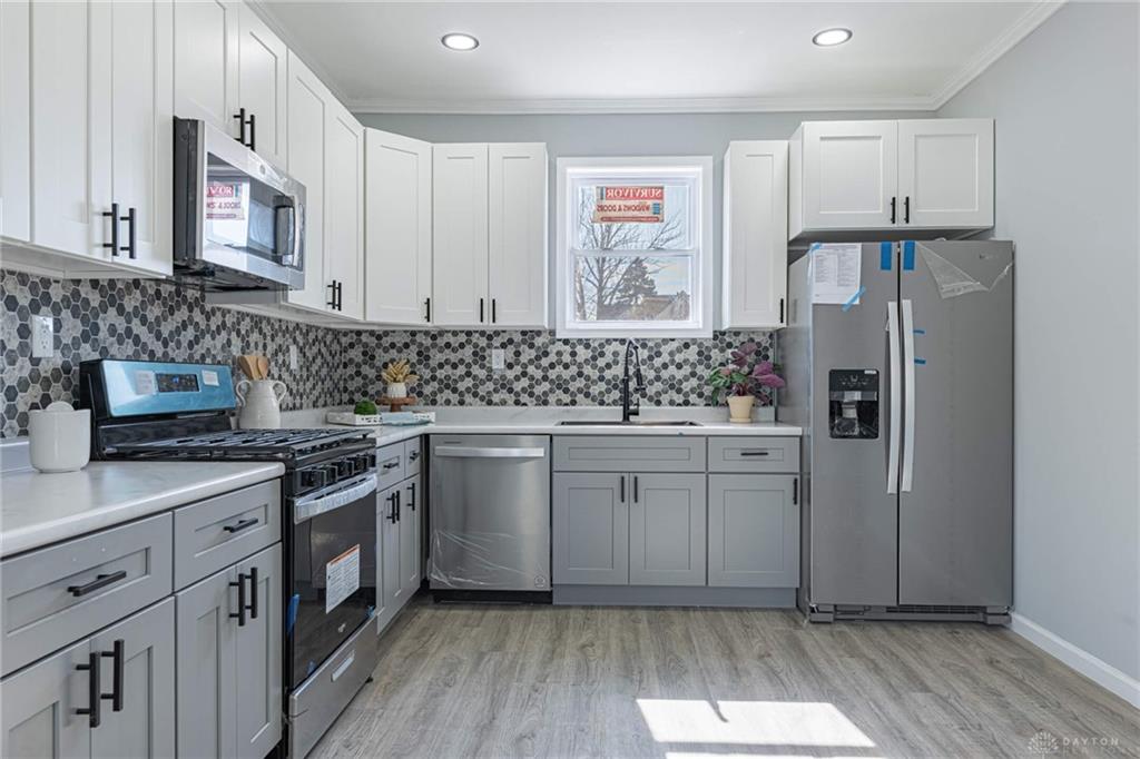 20 5 Oaks Avenue Property Photo 7