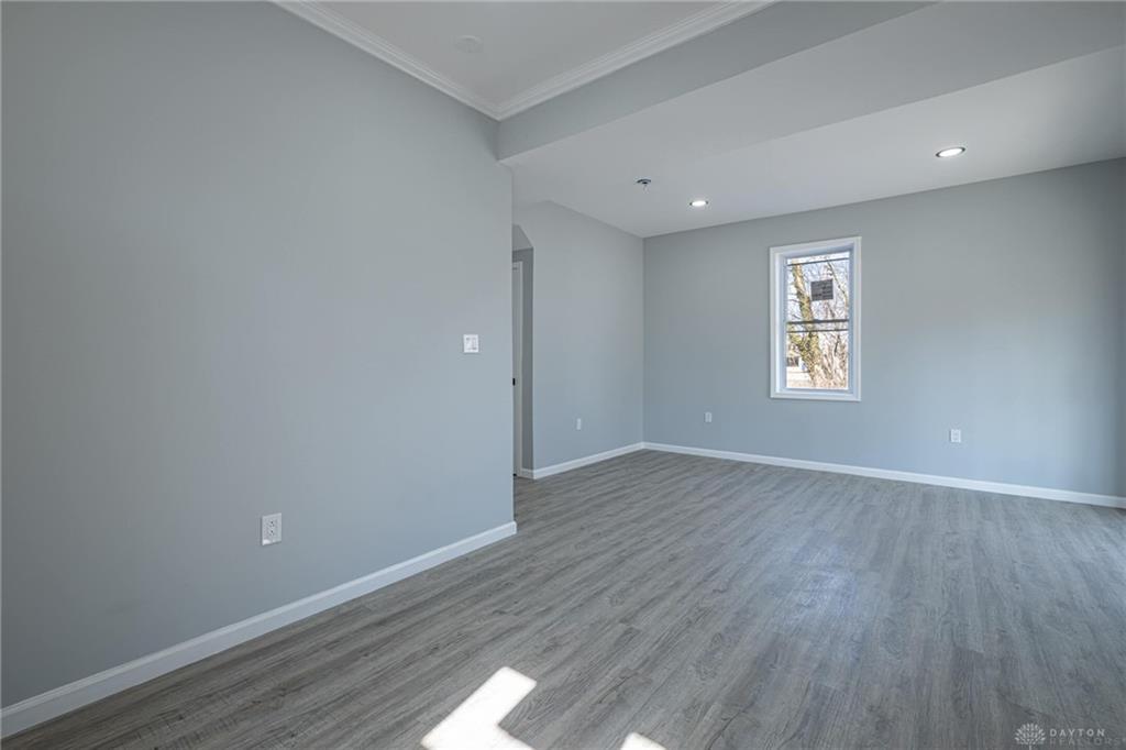 20 5 Oaks Avenue Property Photo 10