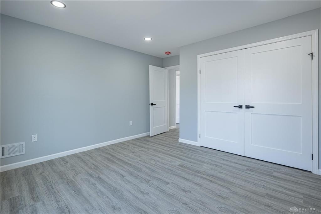 20 5 Oaks Avenue Property Photo 25