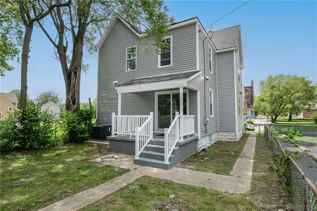 20 5 Oaks Avenue Property Photo 29