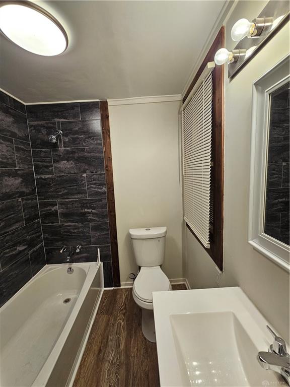 834 Xenia Avenue 832 Property Photo 6