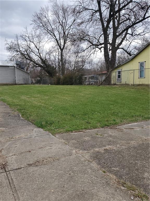 453 E Pleasant Property Photo 1