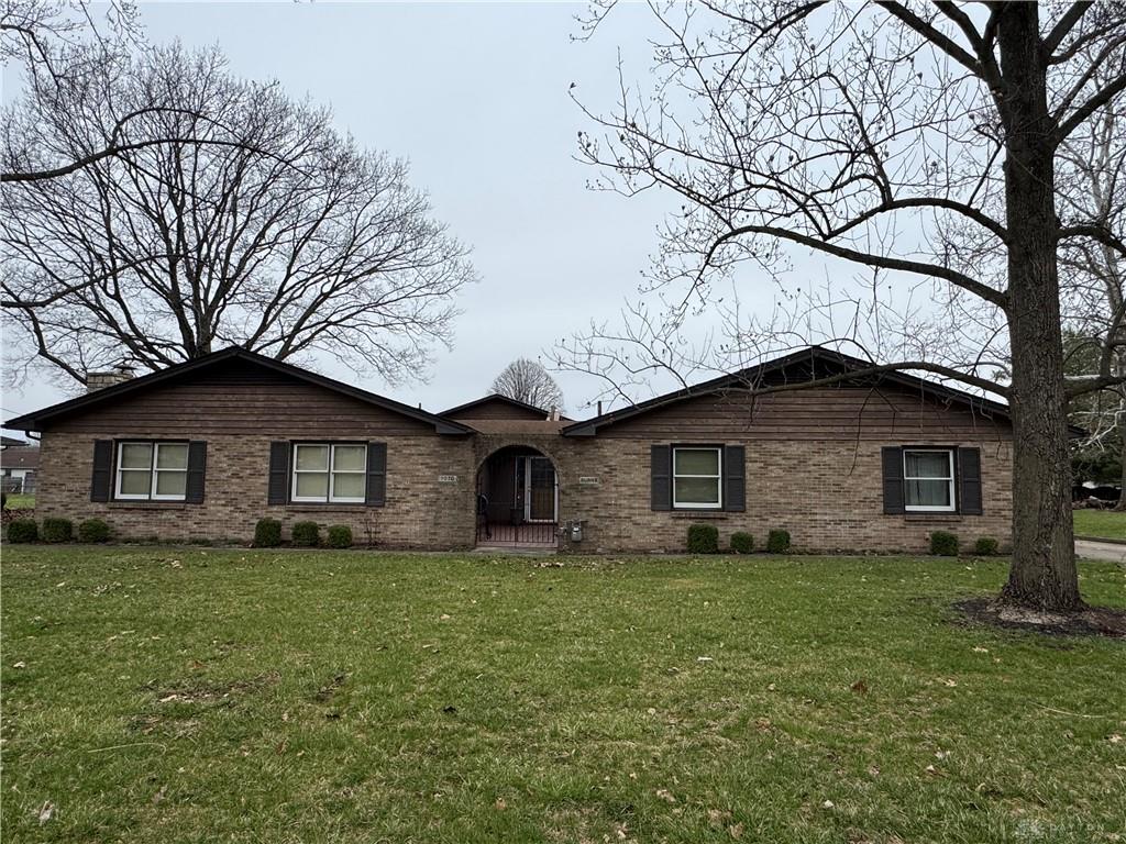 1070 Dubois Road Property Photo 2