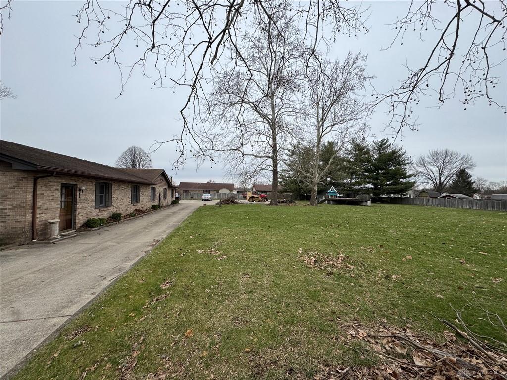 1070 Dubois Road Property Photo 7