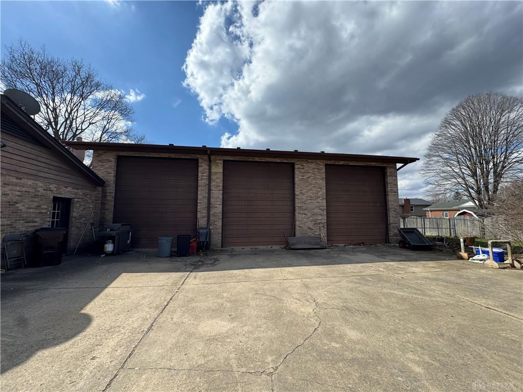 1070 Dubois Road Property Photo 10