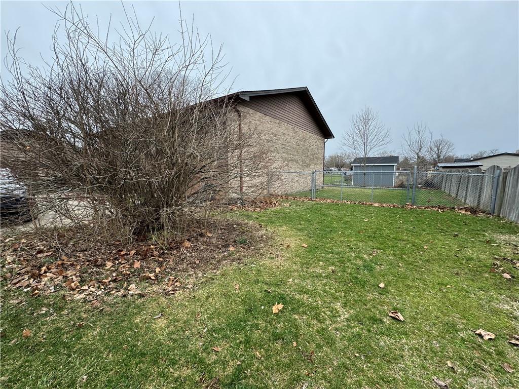 1070 Dubois Road Property Photo 11
