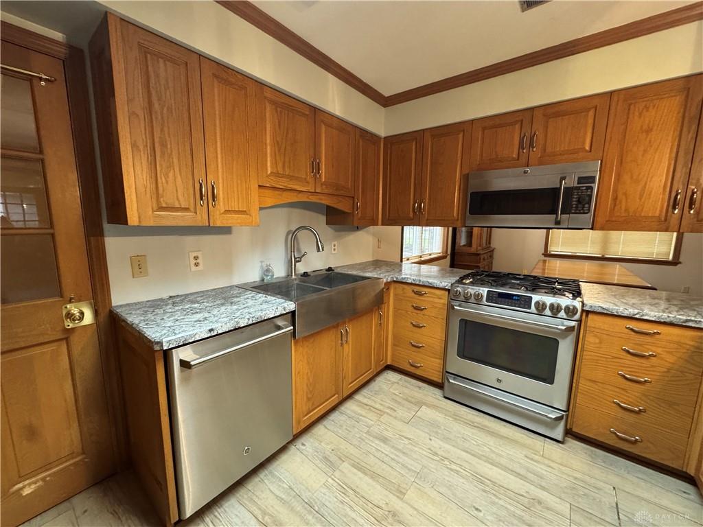 1070 Dubois Road Property Photo 20