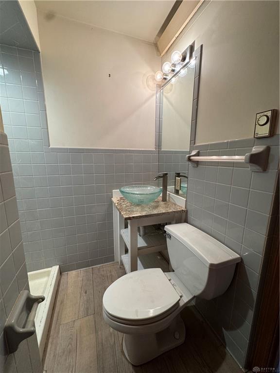 1070 Dubois Road Property Photo 41