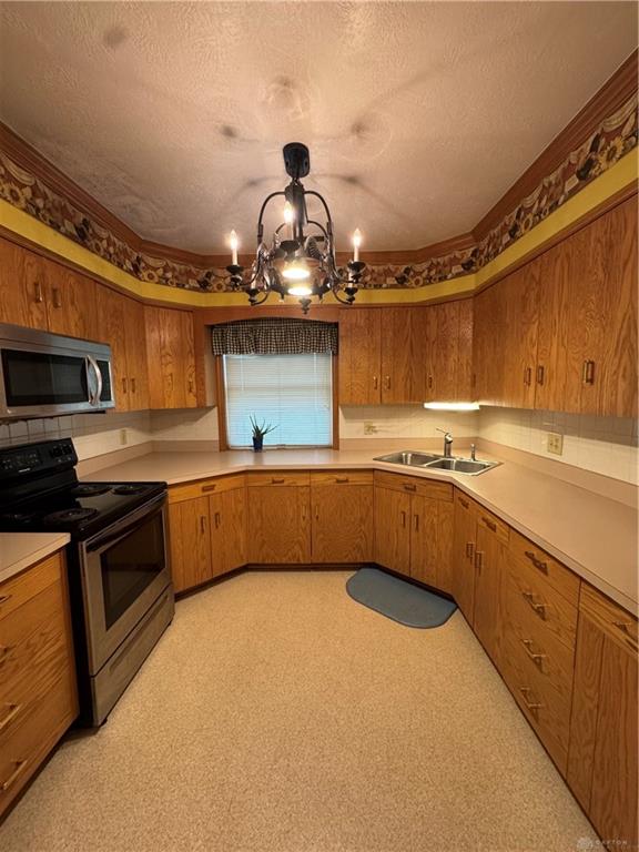 1070 Dubois Road Property Photo 51