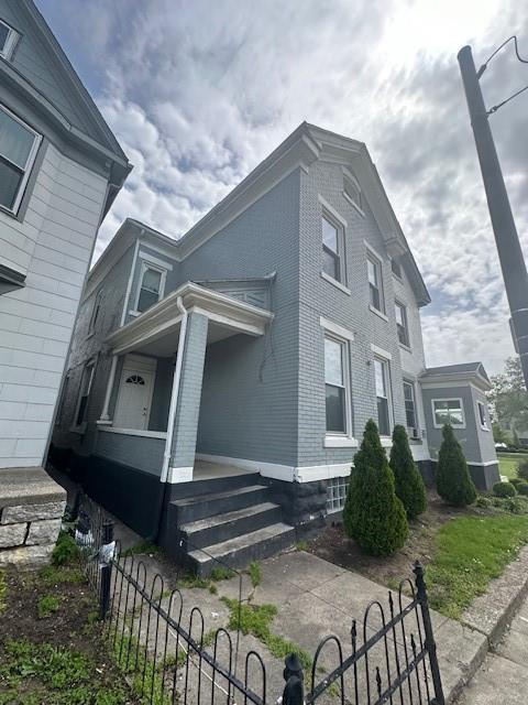 324 & 328 Warren Street Property Photo 5