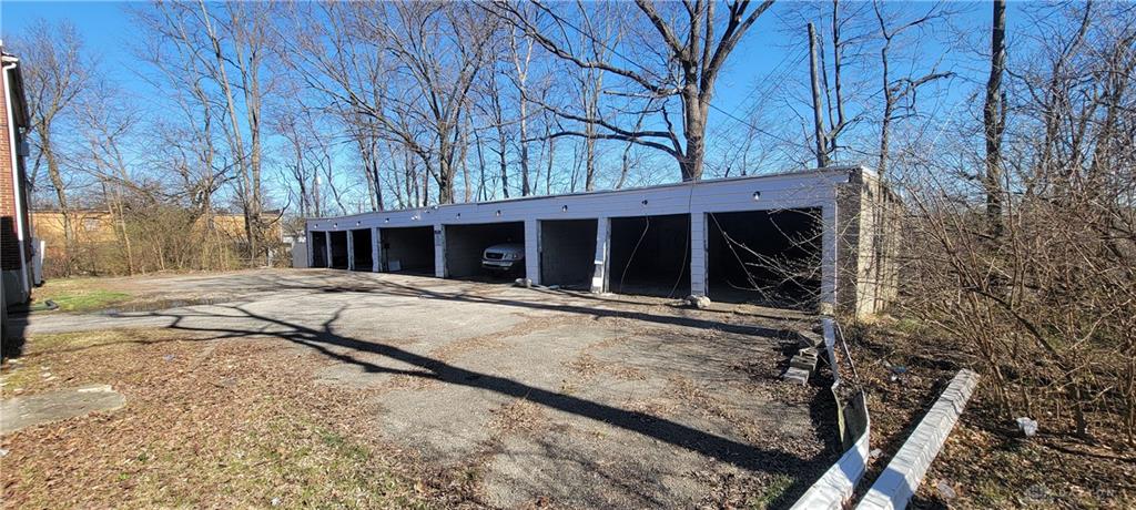 710 Rockford Avenue 704 Property Photo 5