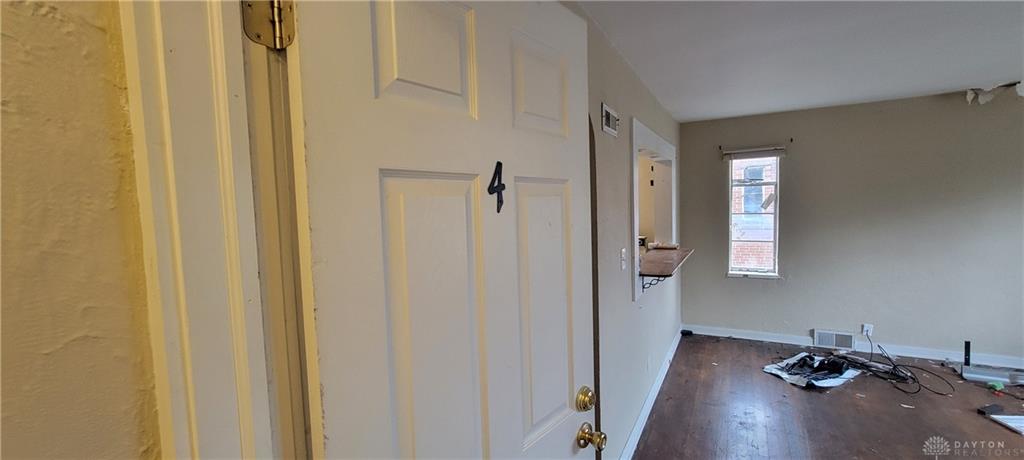 710 Rockford Avenue 704 Property Photo 16