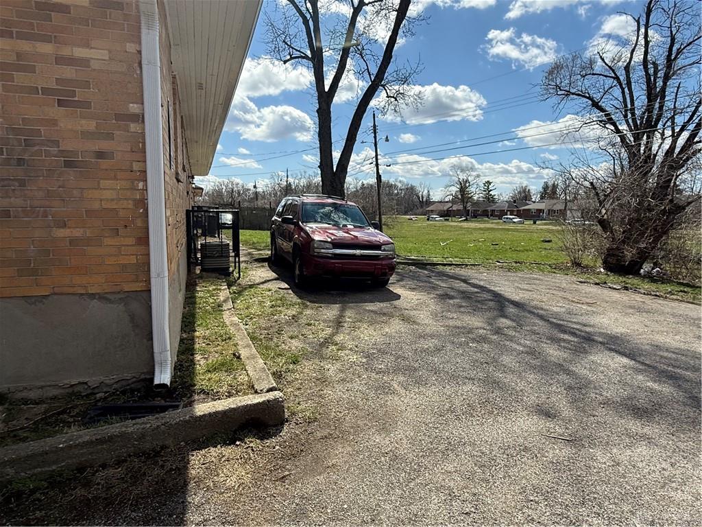 3685 Otterbein Avenue 3679 Property Photo 11