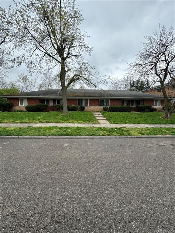 325 Ryburn Avenue 319-325 Property Photo 4
