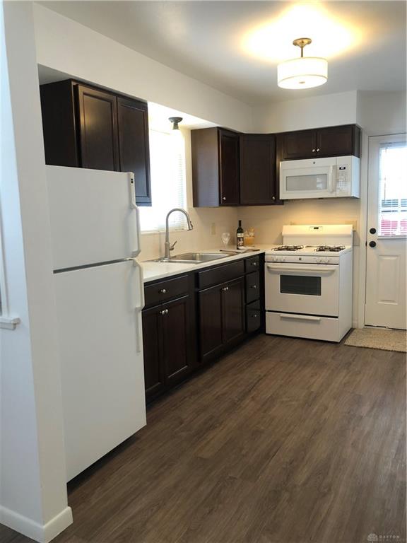 735-761 Hollywood Avenue Property Photo 4