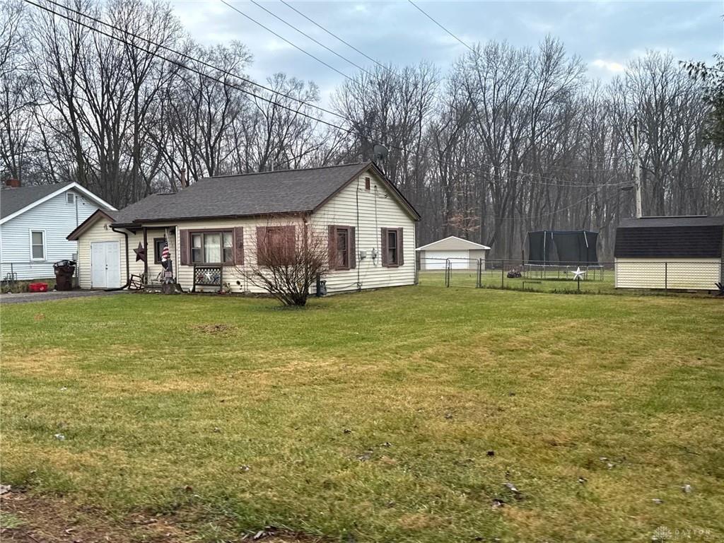 6052 Ivy Lane Property Photo