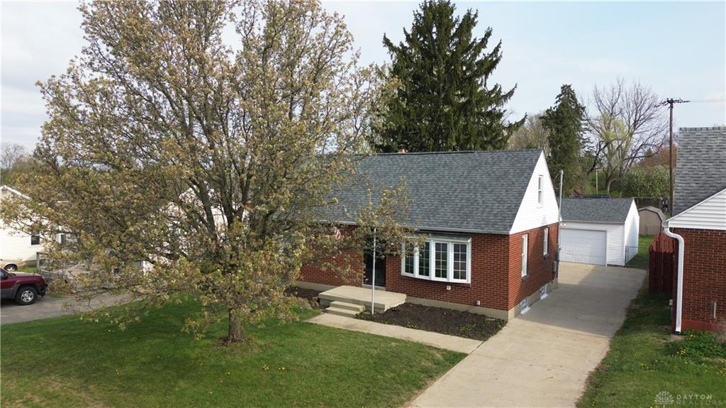 910 W First Property Photo