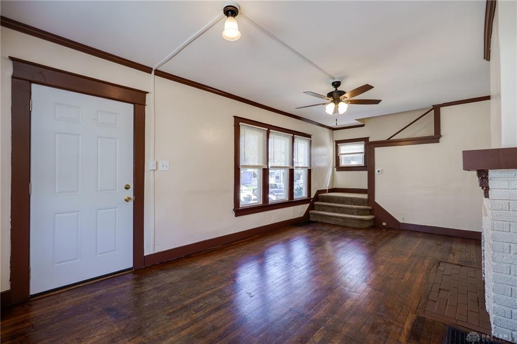 374 Kenwood Avenue Property Photo 7