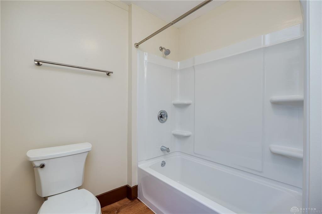 374 Kenwood Avenue Property Photo 15