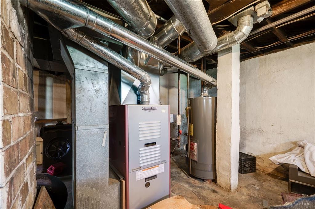 374 Kenwood Avenue Property Photo 29
