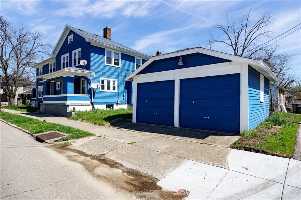 374 Kenwood Avenue Property Photo 30