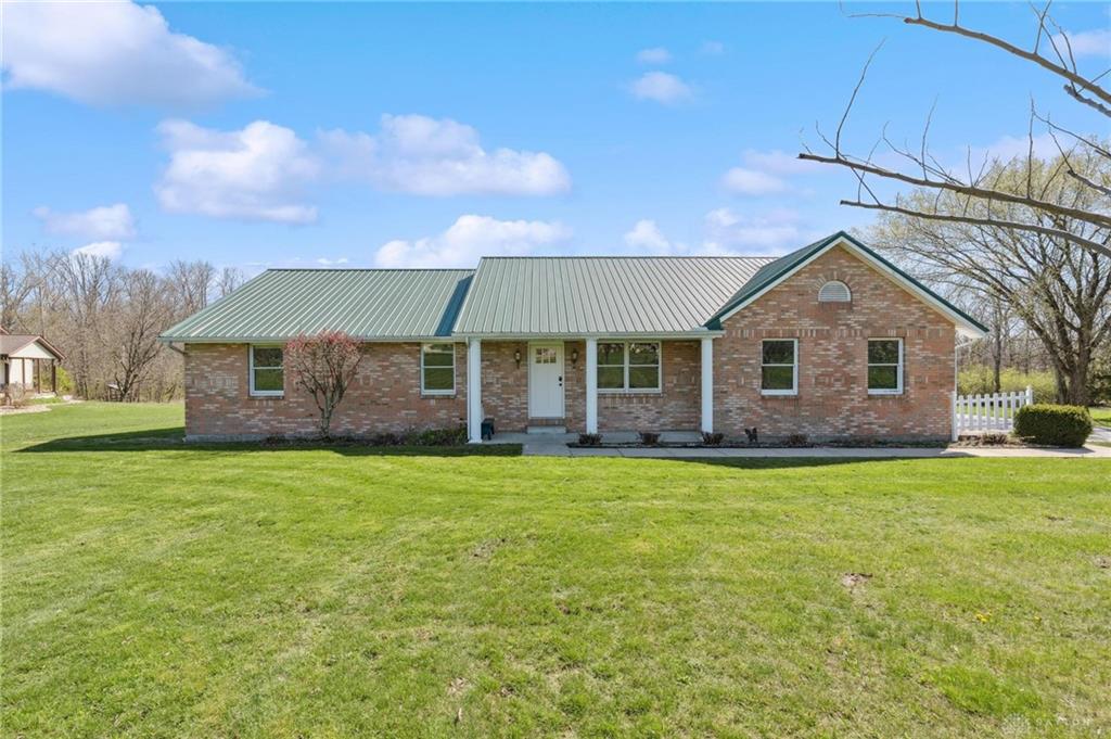 569 Leslie Drive Property Photo