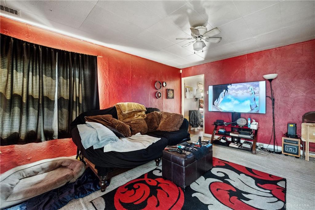 45 S Halloway Street Property Photo 2