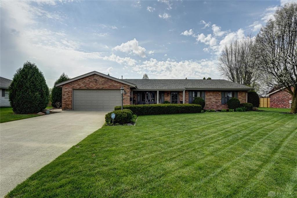 154 Royal Oaks Drive Property Photo
