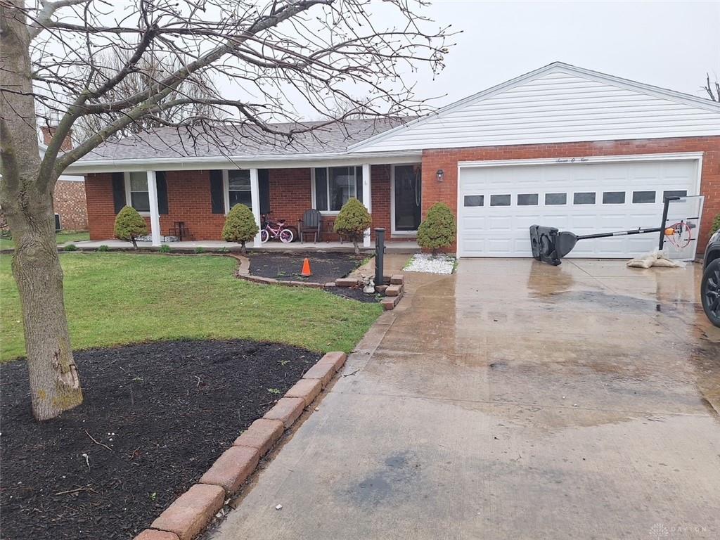 709 Lynwood Court Property Photo