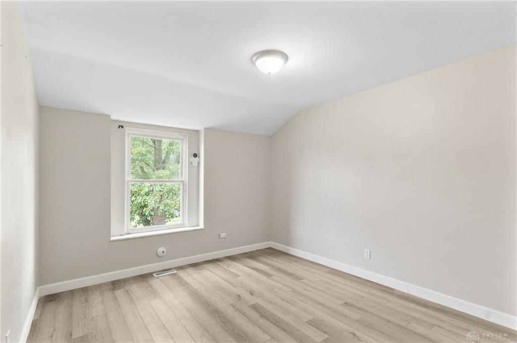 1153 King Richard Property Photo 19