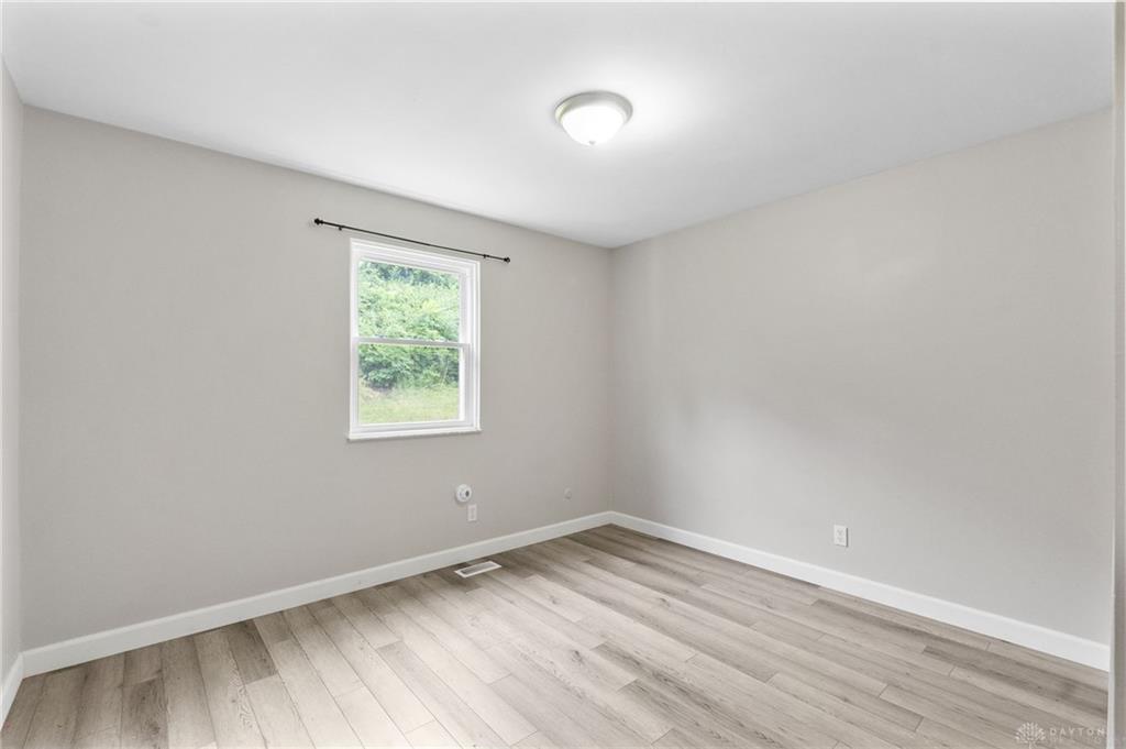 1153 King Richard Property Photo 21