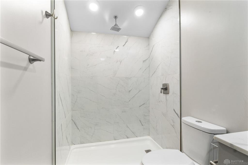 1153 King Richard Property Photo 26