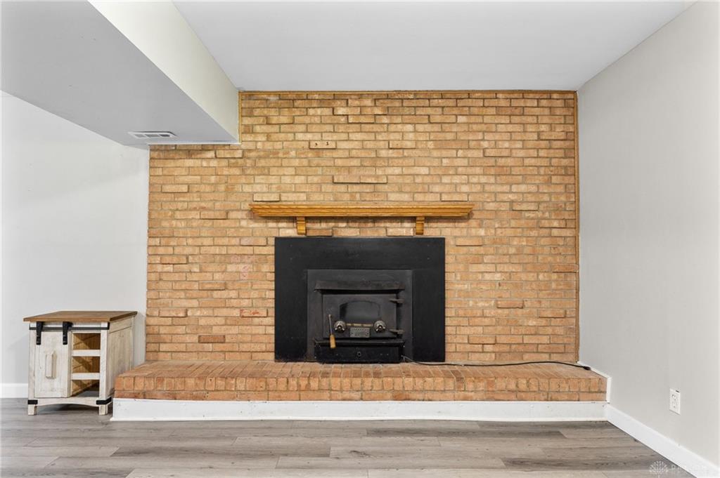 1153 King Richard Property Photo 32