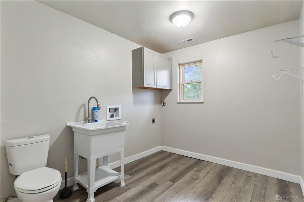 1153 King Richard Property Photo 35