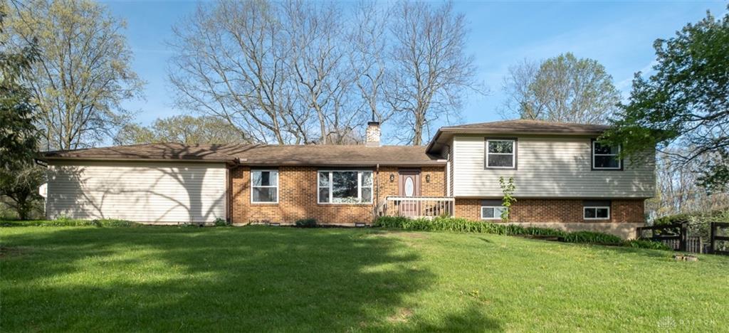 3262 Upper Bellbrook Road Property Photo 1