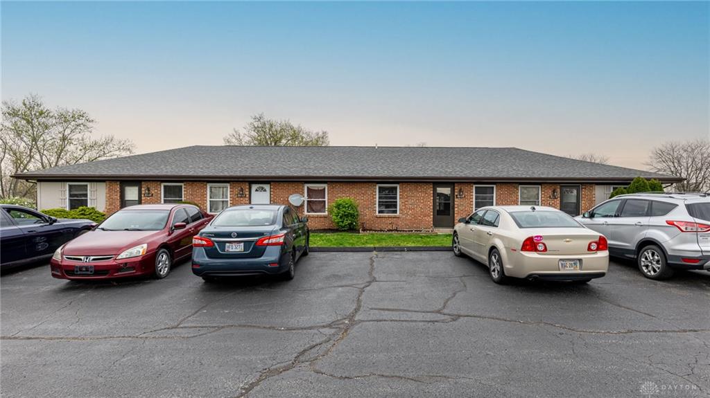 8478 Woodgrove Ct Property Photo