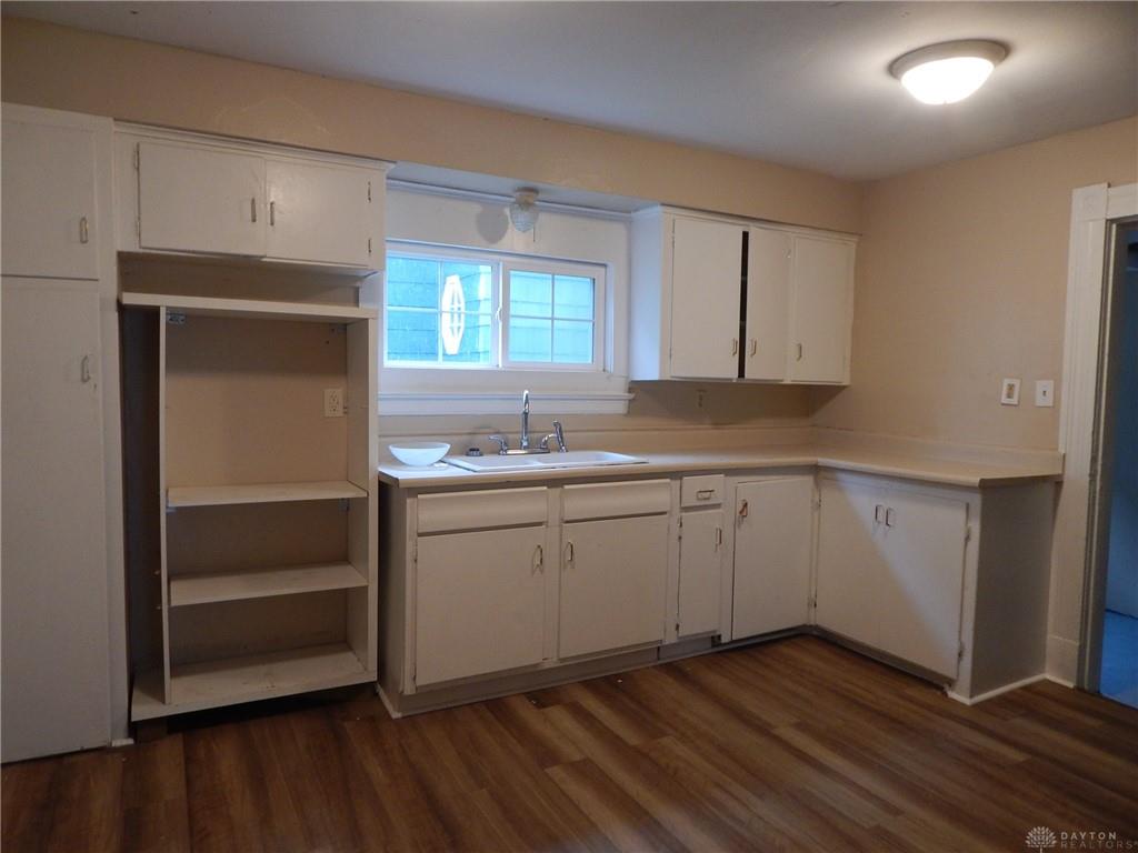 525 Dibert Property Photo 11