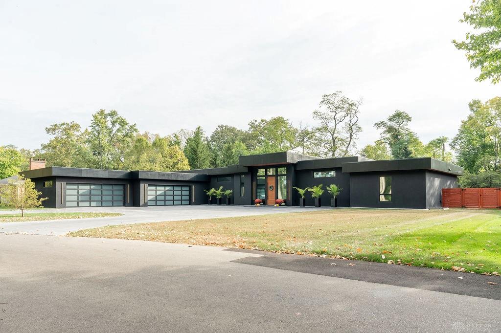 2360 Signal Hill Road Property Photo