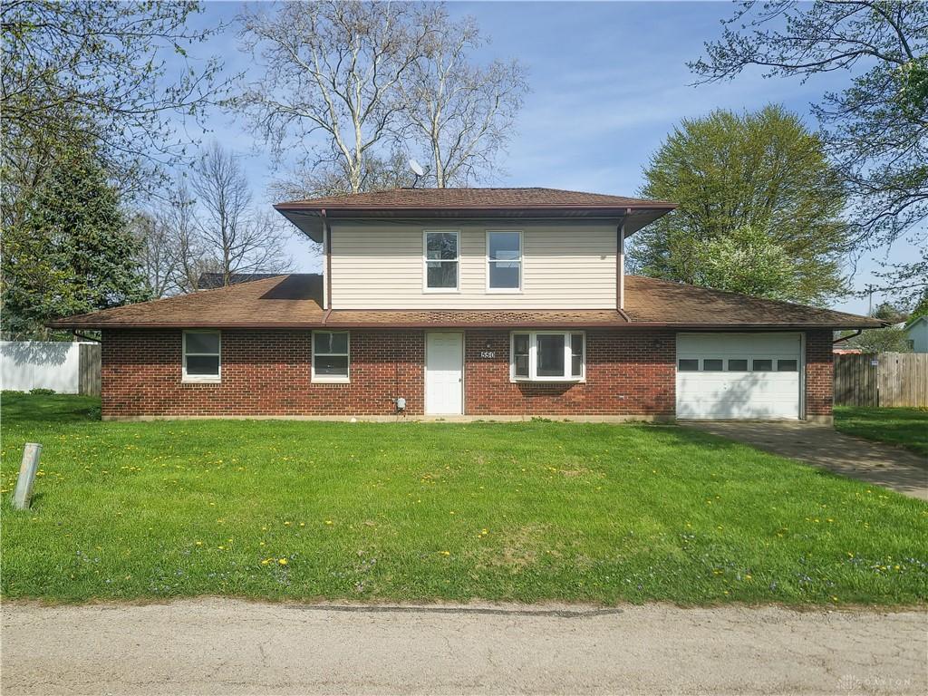 550 N Maple Street Property Photo