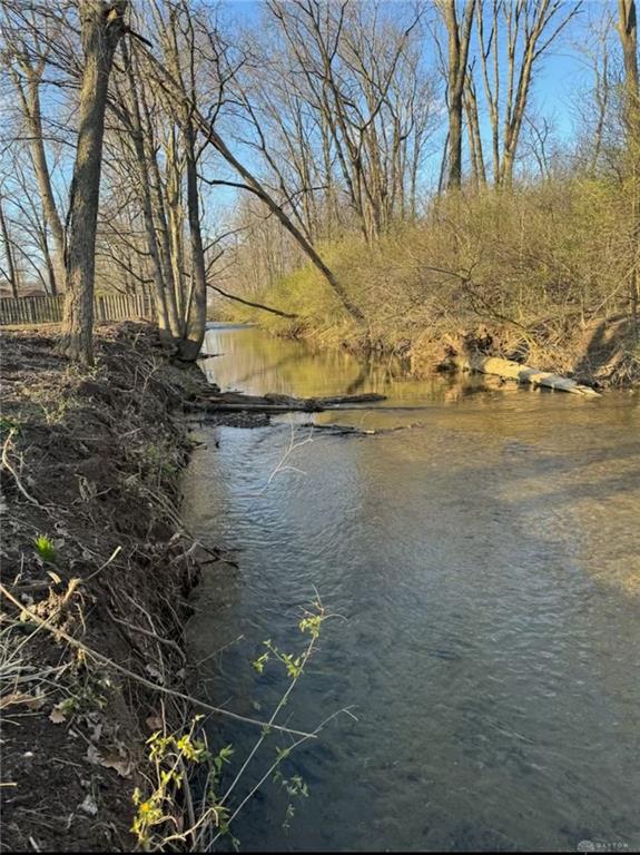 10406 Primrose Property Photo 2