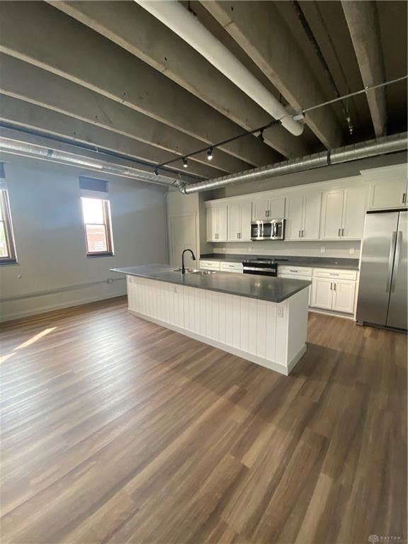 25 E Race Street Property Photo