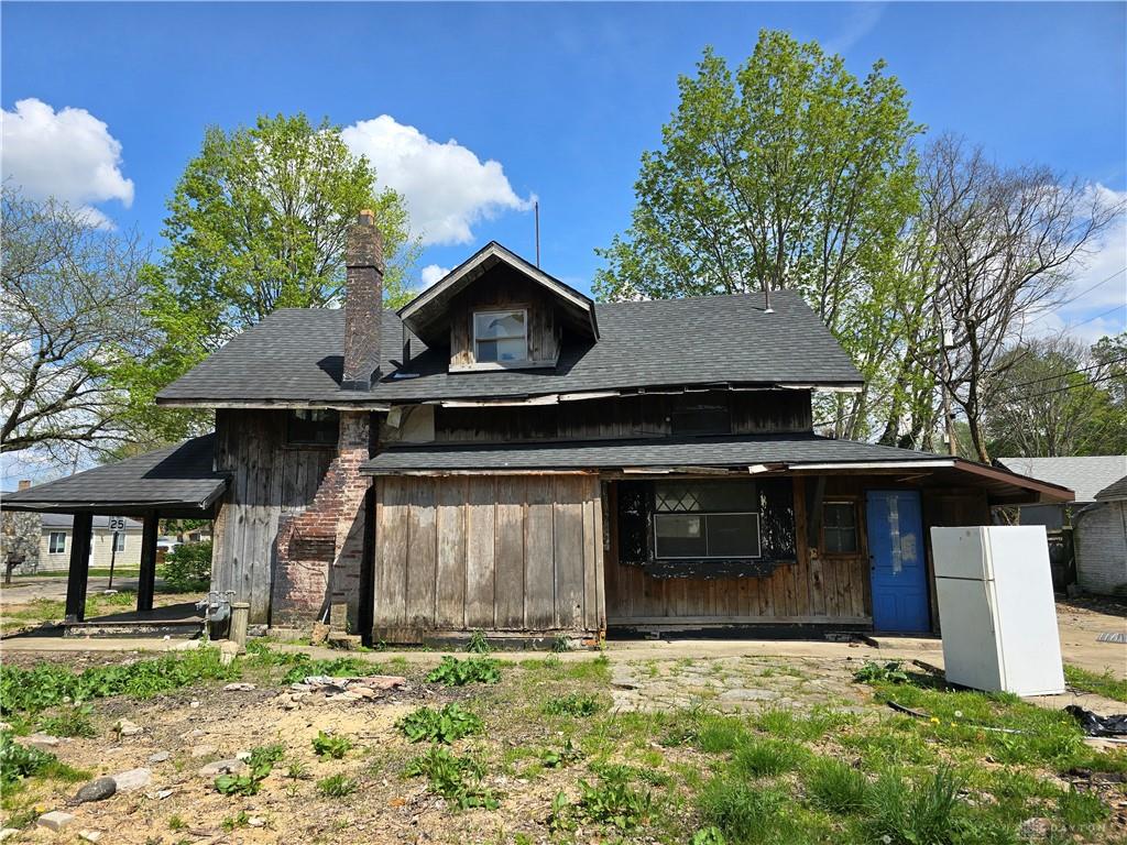 6040 6th Property Photo 3