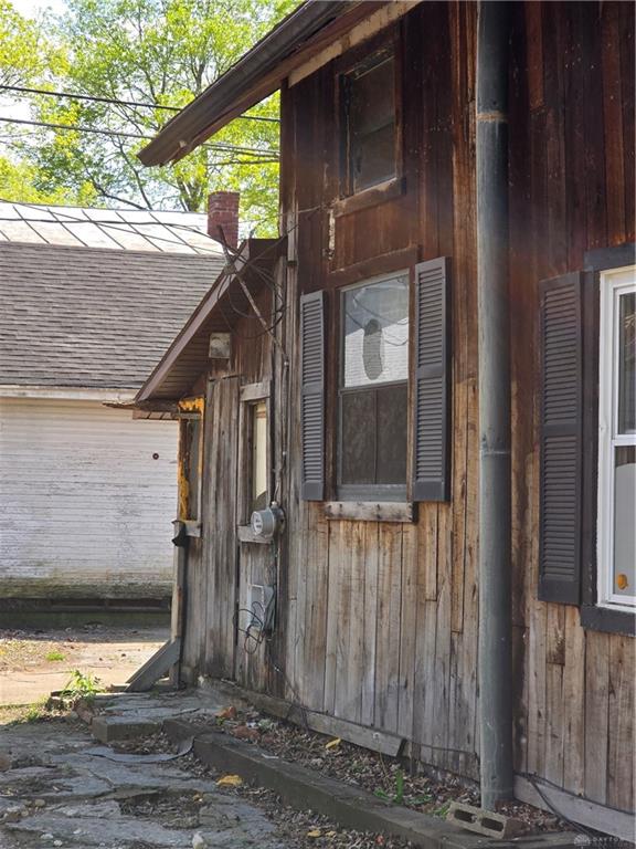 6040 6th Property Photo 8