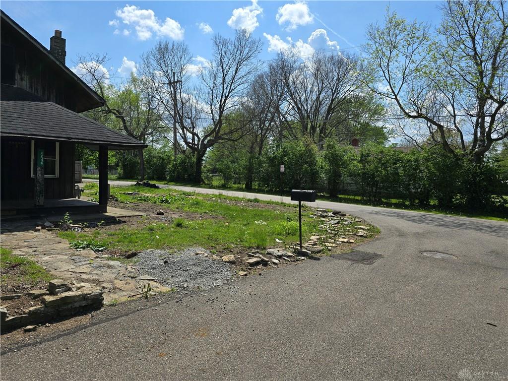 6040 6th Property Photo 10