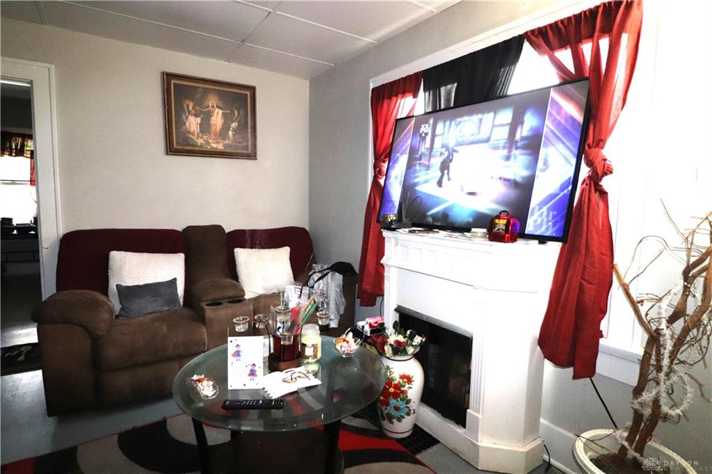 78 Pointview Avenue Property Photo 4