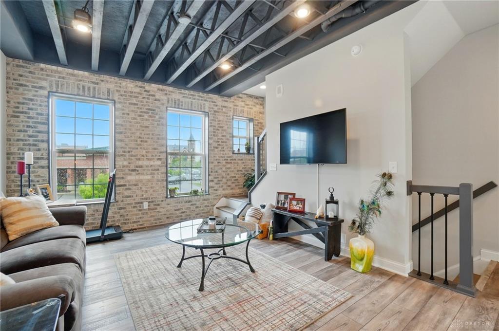 20 N Center Street 20 Property Photo 7