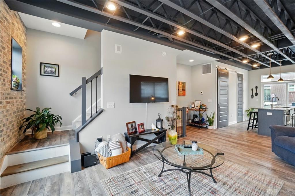 20 N Center Street 20 Property Photo 8