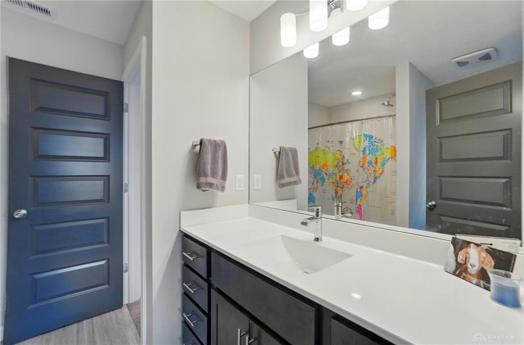 20 N Center Street 20 Property Photo 23