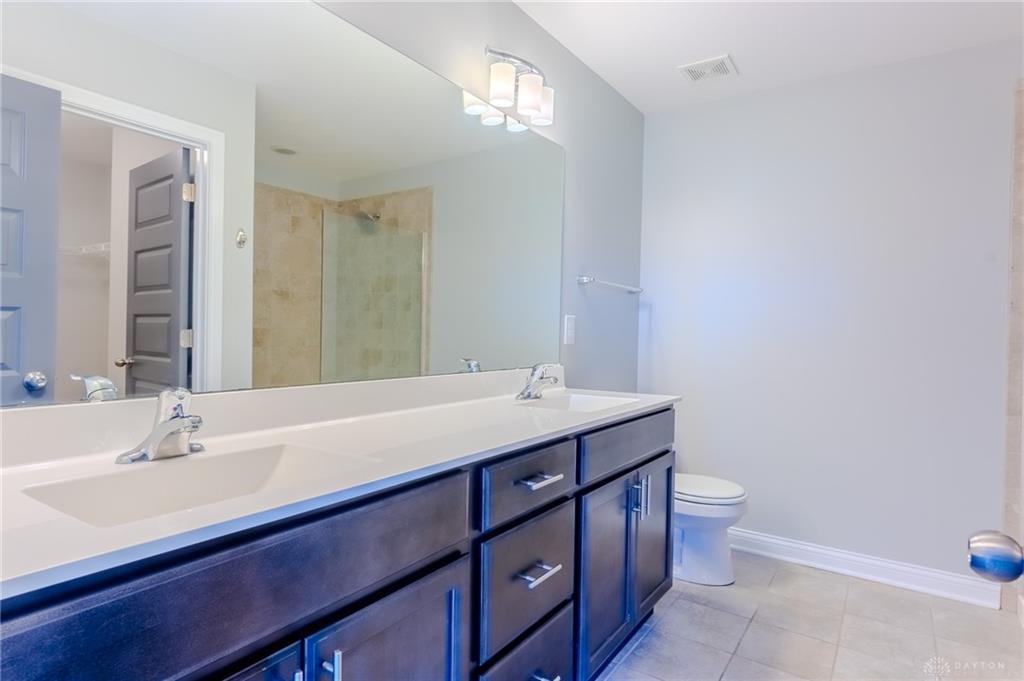 602 Brownstone Row Property Photo 20